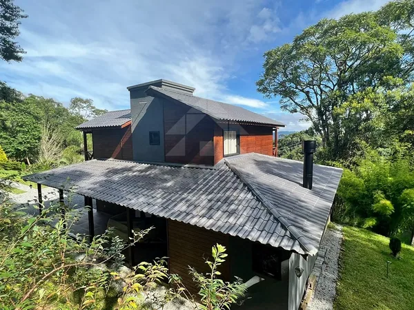 santamadeiracasas externo 008
